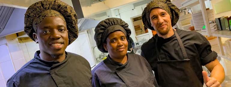 palm beach santa maria sal persone people pessoas cucina 1