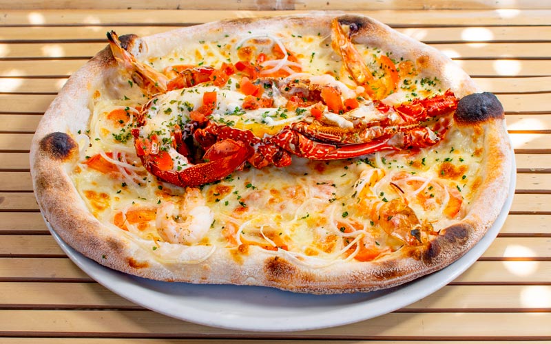 PalmBeach Tropical Restaurant | Palm Beach | mozzarella, spiny lobster, prawns, fresh tomato, onions