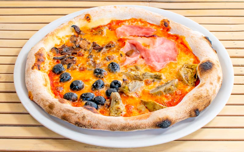 PalmBeach Tropical Restaurant | Quattro Stagioni | tomato, mozzarella, cooked ham, mushrooms, artichokes, olives